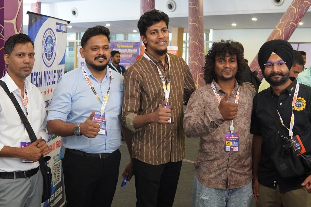 MR.Mobile Zone Service team at CEC India industry event